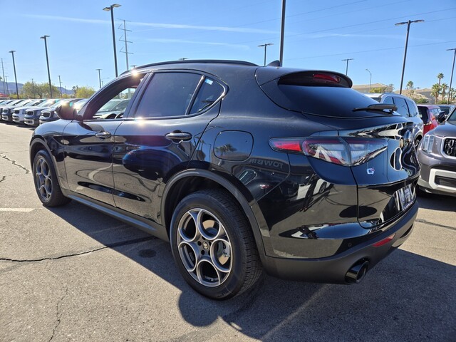 2025 Alfa Romeo Stelvio - Vulcano Black Metallic exterior view 4