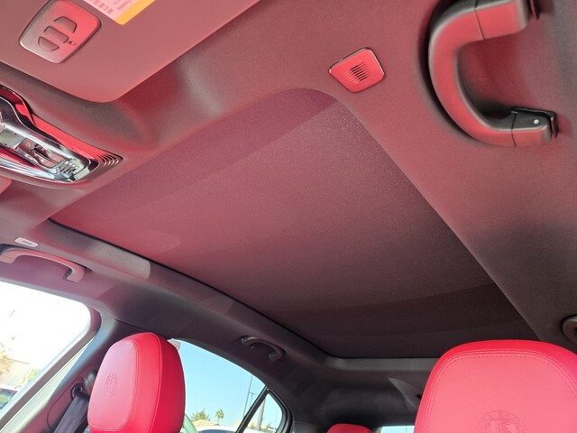 2025 Alfa Romeo Stelvio - Vulcano Black Metallic exterior view 8