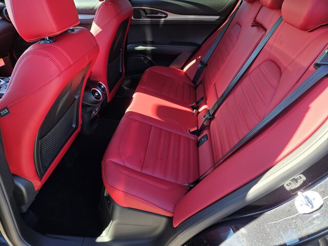 2025 Alfa Romeo Stelvio - Vulcano Black Metallic exterior view 9