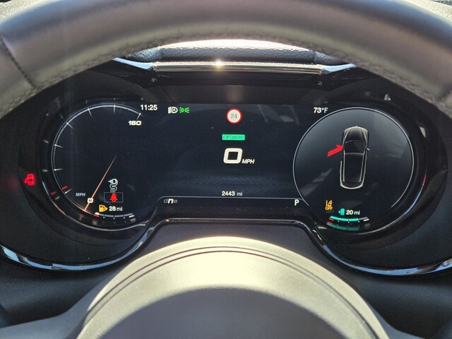 2025 Alfa Romeo Tonale Base - Black exterior view 11