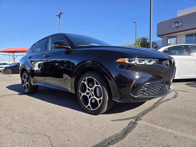2025 Alfa Romeo Tonale - Alfa Black exterior view 2