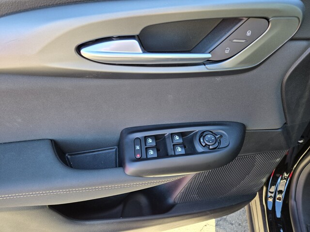 2025 Alfa Romeo Tonale - Alfa Black exterior view 10