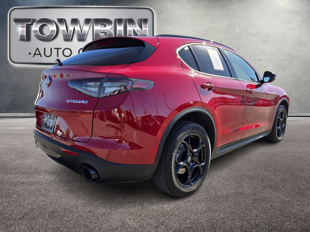 2024 Alfa Romeo Stelvio Sprint - Alfa Rosso exterior view 4