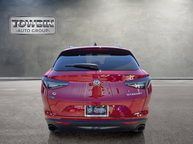2024 Alfa Romeo Stelvio Sprint - Alfa Rosso exterior view 5