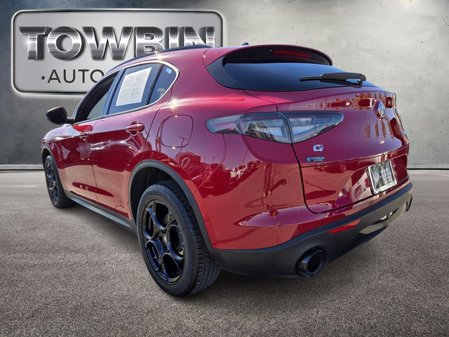 2024 Alfa Romeo Stelvio Sprint - Alfa Rosso exterior view 6