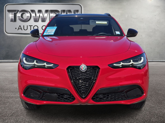 2024 Alfa Romeo Stelvio Sprint - Alfa Rosso exterior view 8