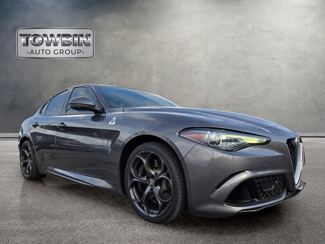 2019 Alfa Romeo Giulia Quadrifoglio - Gray Metallic exterior view 2