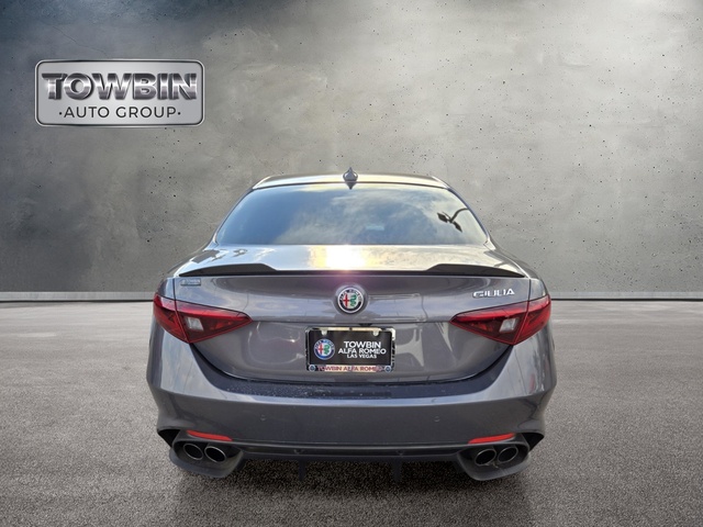 2019 Alfa Romeo Giulia Quadrifoglio - Gray Metallic exterior view 5