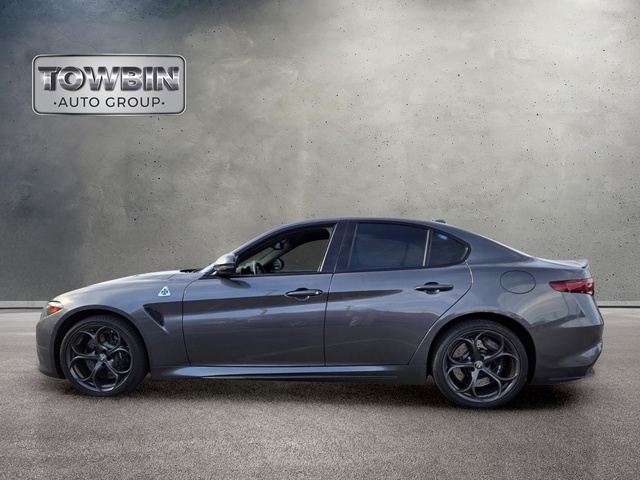 2019 Alfa Romeo Giulia Quadrifoglio - Gray Metallic exterior view 7