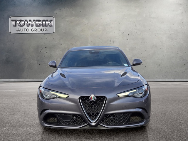 2019 Alfa Romeo Giulia Quadrifoglio - Gray Metallic exterior view 8