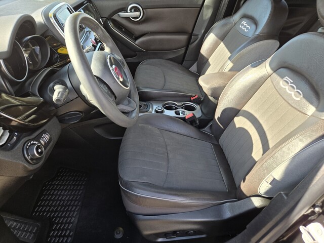 2016 Fiat 500X Lounge - Nero Cinema (Black Clear Coat) exterior view 10