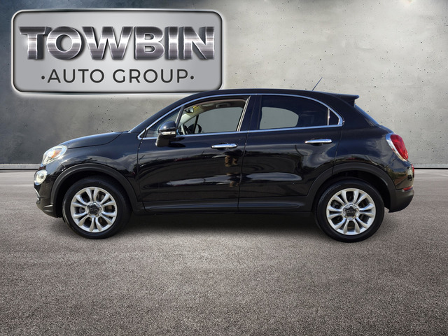 2016 Fiat 500X Lounge - Nero Cinema (Black Clear Coat) exterior view 7