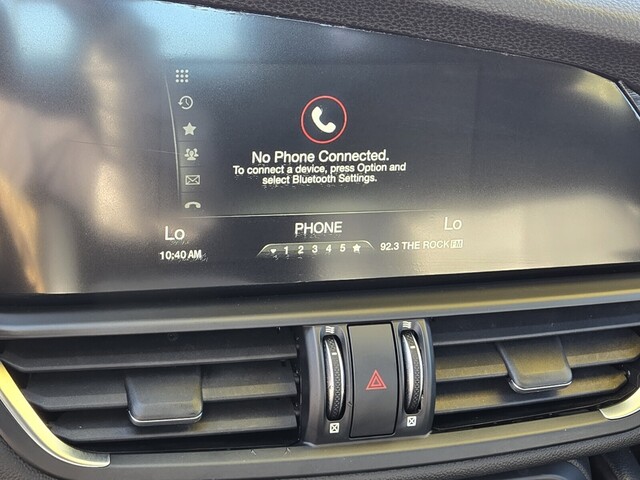 2019 Alfa Romeo Giulia Base - Alfa Rosso exterior view 15