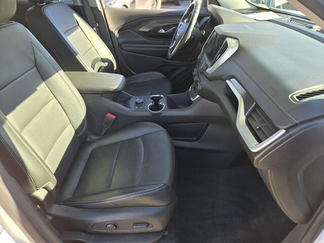 2024 GMC Terrain SLT - Summit White exterior view 15