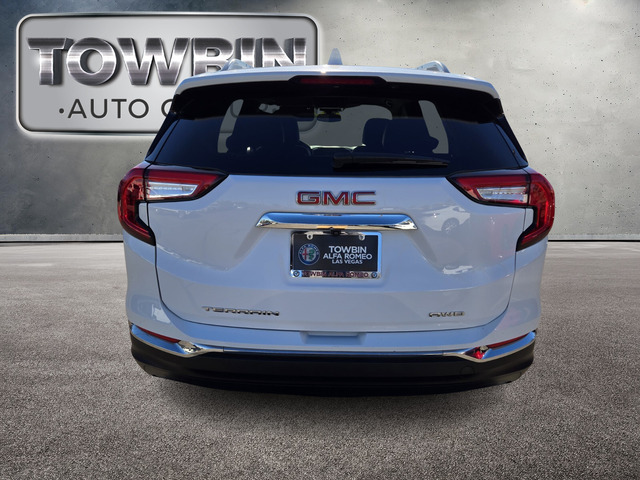 2024 GMC Terrain SLT - Summit White exterior view 5