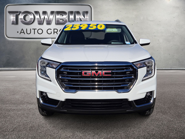 2024 GMC Terrain SLT - Summit White exterior view 8