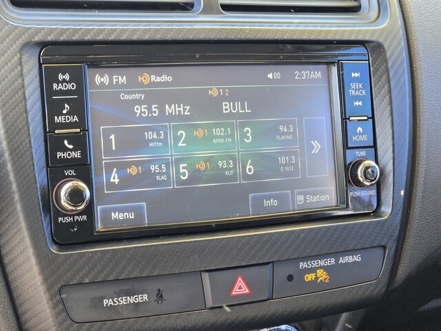 2021 Mitsubishi Outlander Sport 2.0 ES - Diamond White Pearl exterior view 17