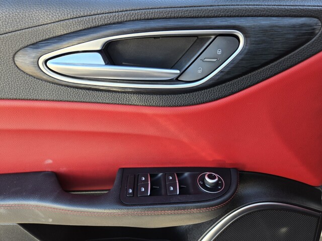 2021 Alfa Romeo Giulia Base - Silverstone Gray Metallic exterior view 17