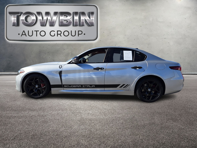 2021 Alfa Romeo Giulia Base - Silverstone Gray Metallic exterior view 7