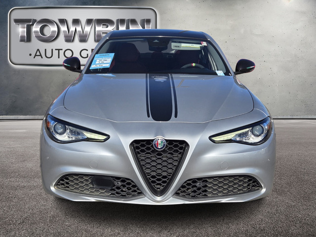2021 Alfa Romeo Giulia Base - Silverstone Gray Metallic exterior view 8
