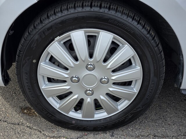 2024 Mitsubishi Mirage ES - White Diamond exterior view 9