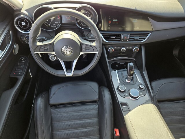 2018 Alfa Romeo Giulia Ti - Alfa White exterior view 12