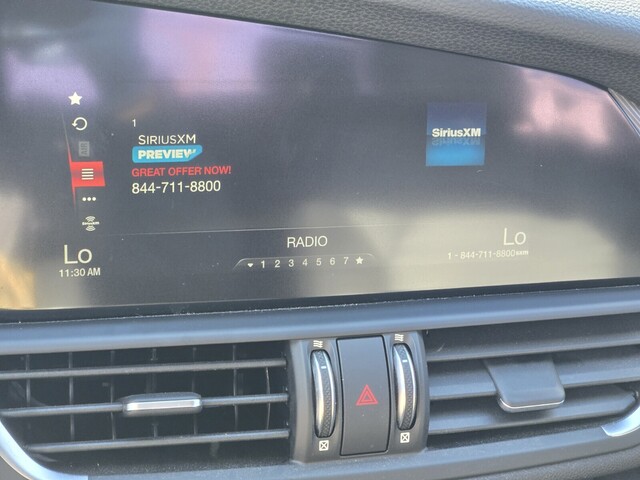 2018 Alfa Romeo Giulia Ti - Alfa White exterior view 18