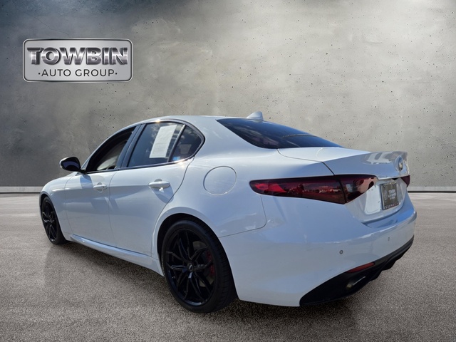 2018 Alfa Romeo Giulia Ti - White exterior view 6