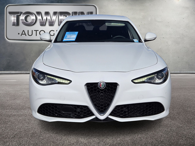 2018 Alfa Romeo Giulia Ti - Alfa White exterior view 8