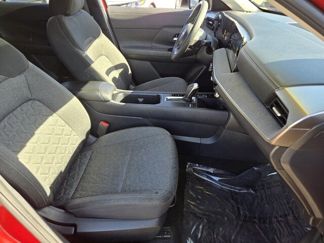 2025 Nissan Kicks SV - Super Black exterior view 15