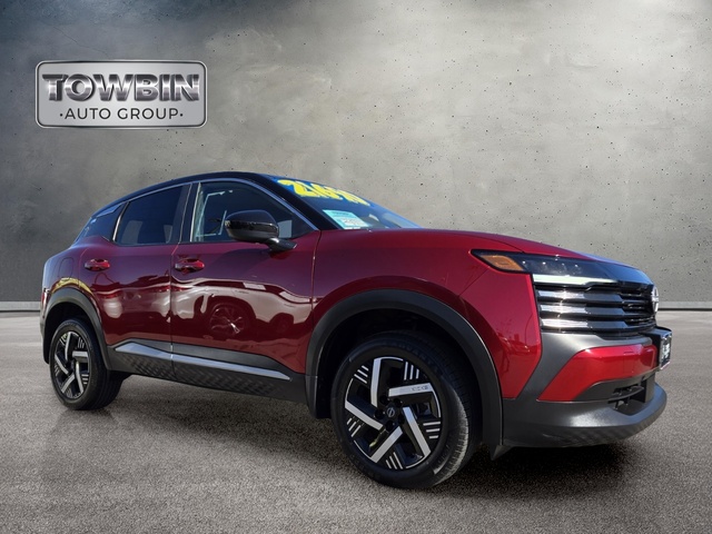 2025 Nissan Kicks SV - Super Black exterior view 2