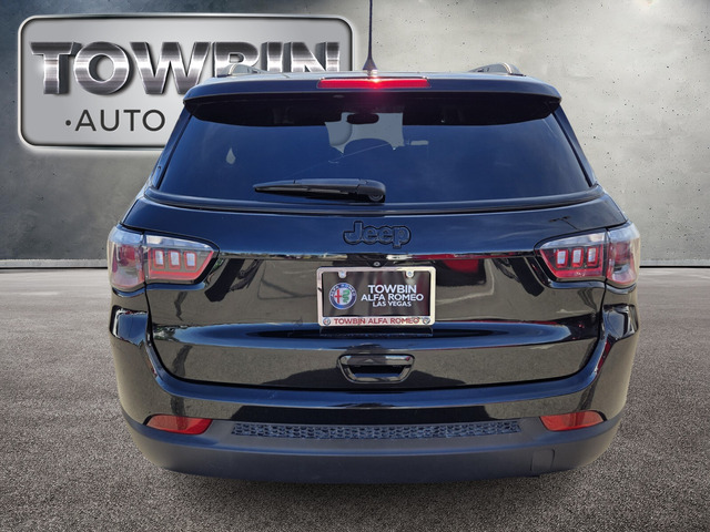 2018 Jeep Compass Altitude - Diamond Black Crystal Pearlcoat exterior view 5