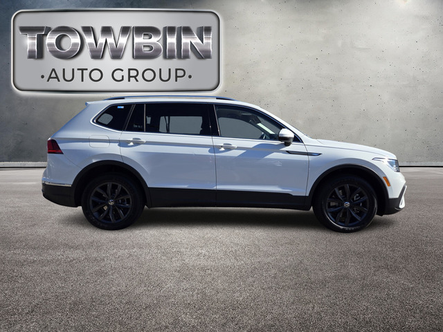 2024 Volkswagen Tiguan 2.0T SE - Pure White exterior view 3