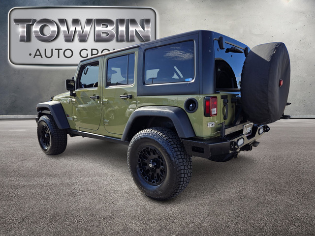 2013 Jeep Wrangler Unlimited Rubicon - Commando Green exterior view 6