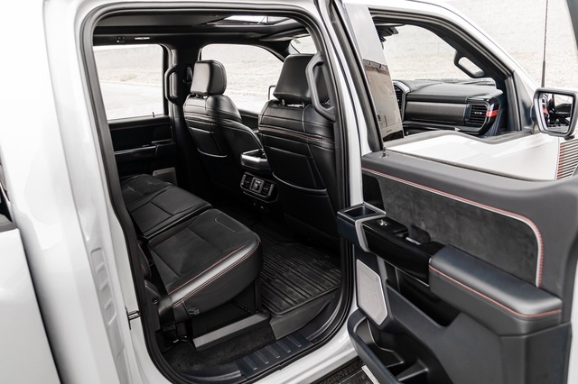 2025 Ford F-150 Raptor - White Metallic exterior view 15