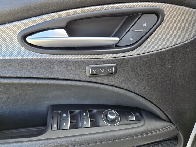 2024 Alfa Romeo Stelvio Ti - Milano White exterior view 16