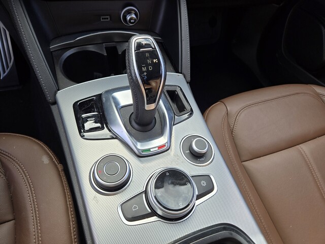 2024 Alfa Romeo Stelvio Ti - Milano White exterior view 20