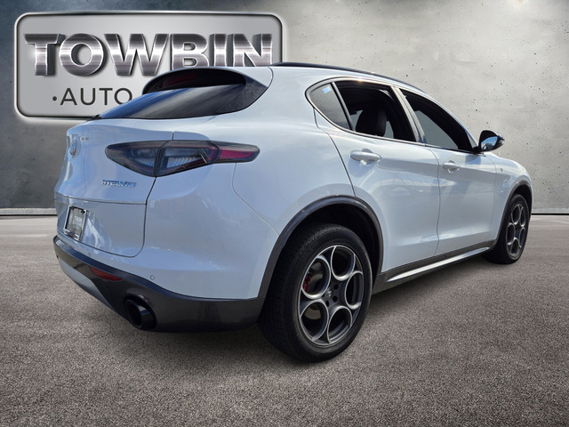 2024 Alfa Romeo Stelvio Ti - Milano White exterior view 4