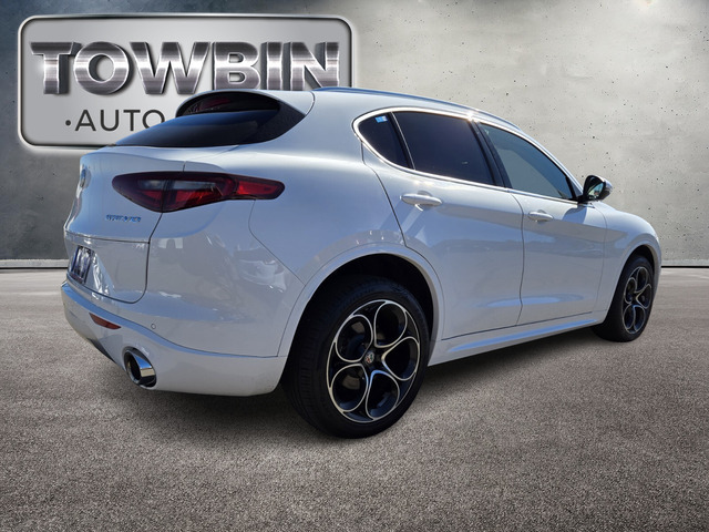 2020 Alfa Romeo Stelvio Ti - Alfa White exterior view 4