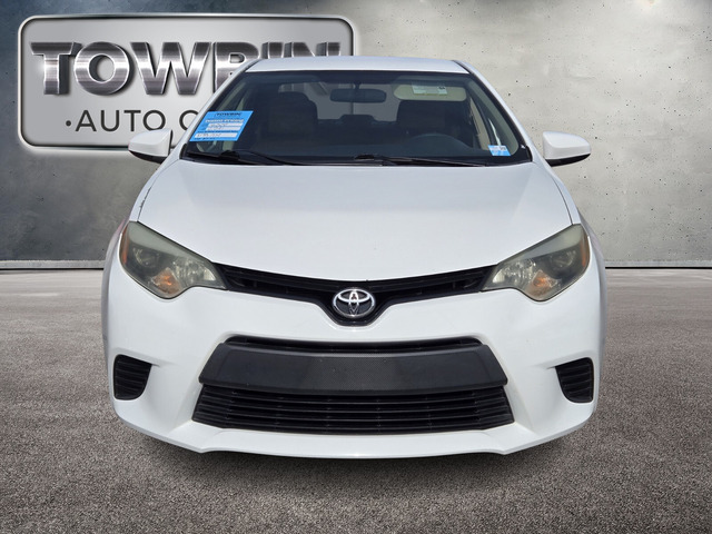 2014 Toyota Corolla LE - Super White exterior view 8
