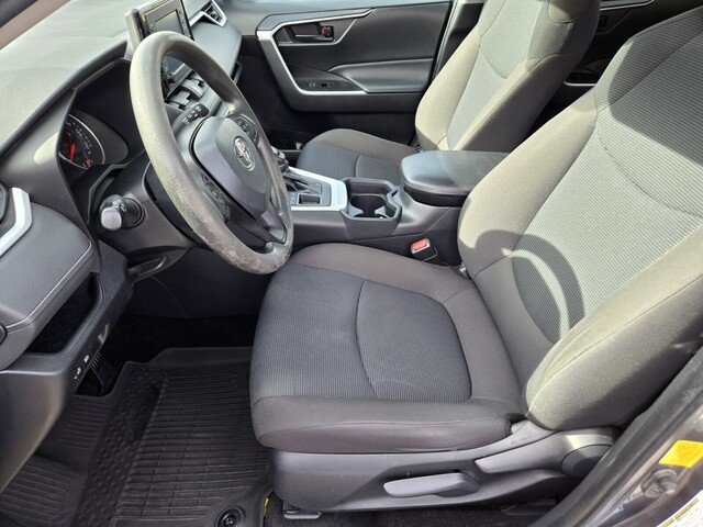 2021 Toyota RAV4 LE - Magnetic Gray Metallic exterior view 10