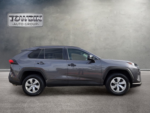 2021 Toyota RAV4 LE - Magnetic Gray Metallic exterior view 3