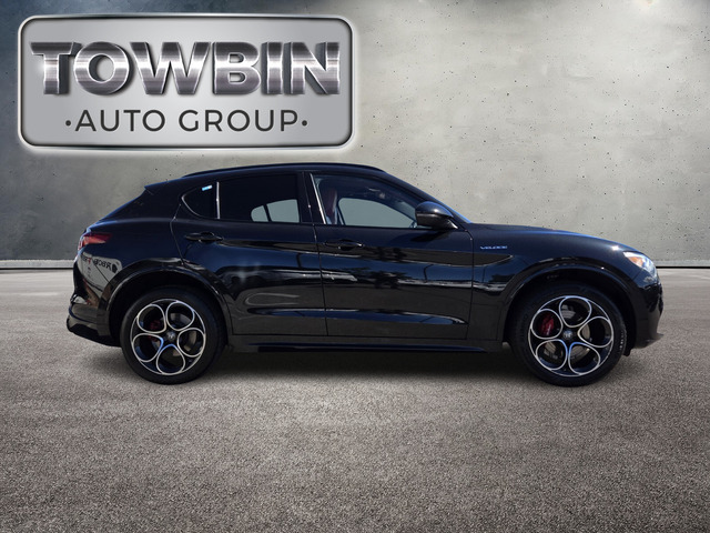 2022 Alfa Romeo Stelvio Veloce - Black Metallic exterior view 3