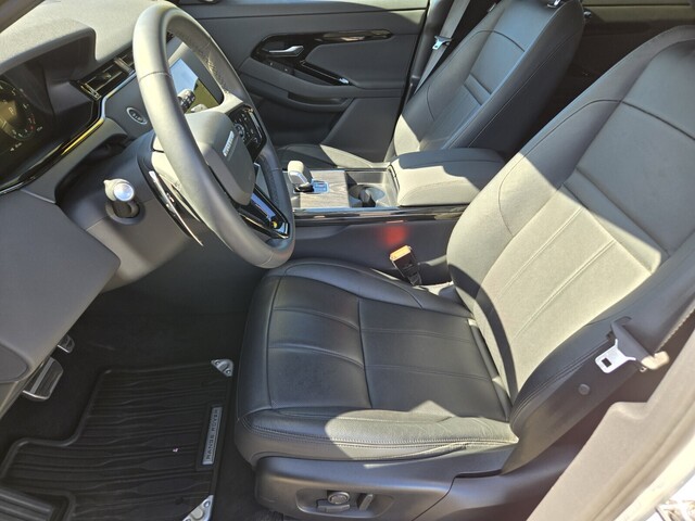 2024 Land Rover Range Rover Evoque Dynamic - null exterior view 10