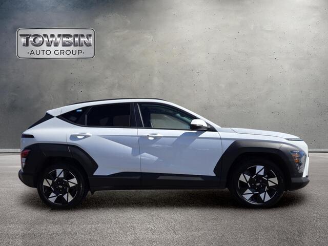 2025 Hyundai Kona SEL - White exterior view 3