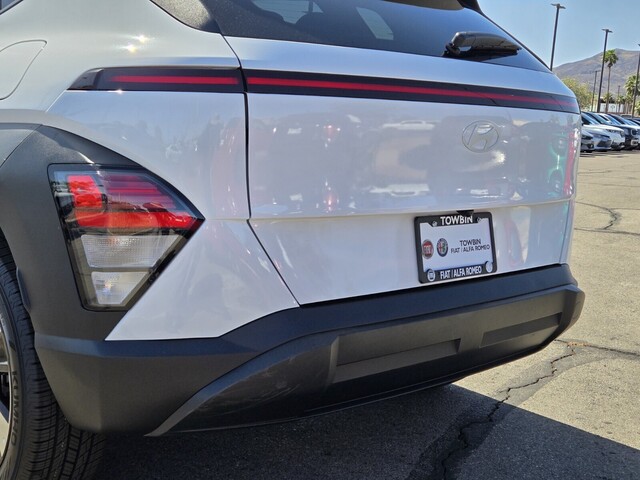 2025 Hyundai Kona SEL - White exterior view 5