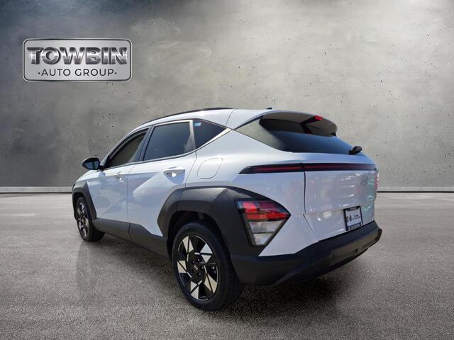 2025 Hyundai Kona SEL - White exterior view 6