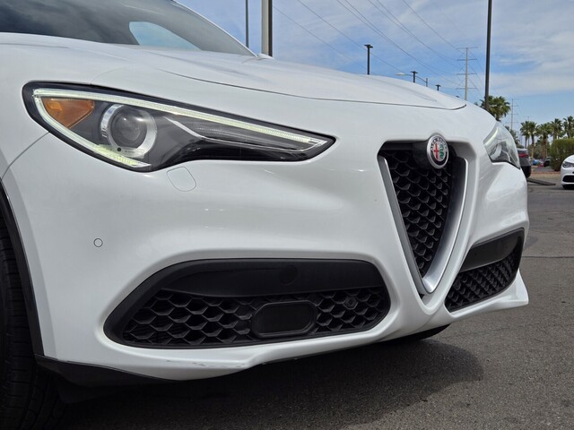2022 Alfa Romeo Stelvio Ti - White exterior view 8