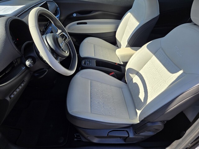 2024 Fiat 500e Battery Electric - Tuxedo Black exterior view 10