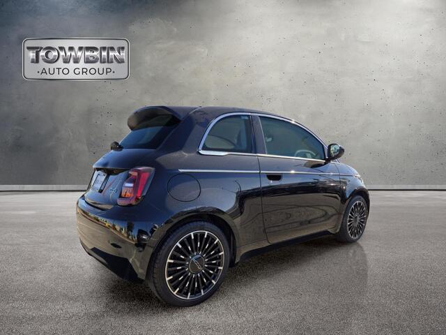 2024 Fiat 500e Battery Electric - Tuxedo Black exterior view 4